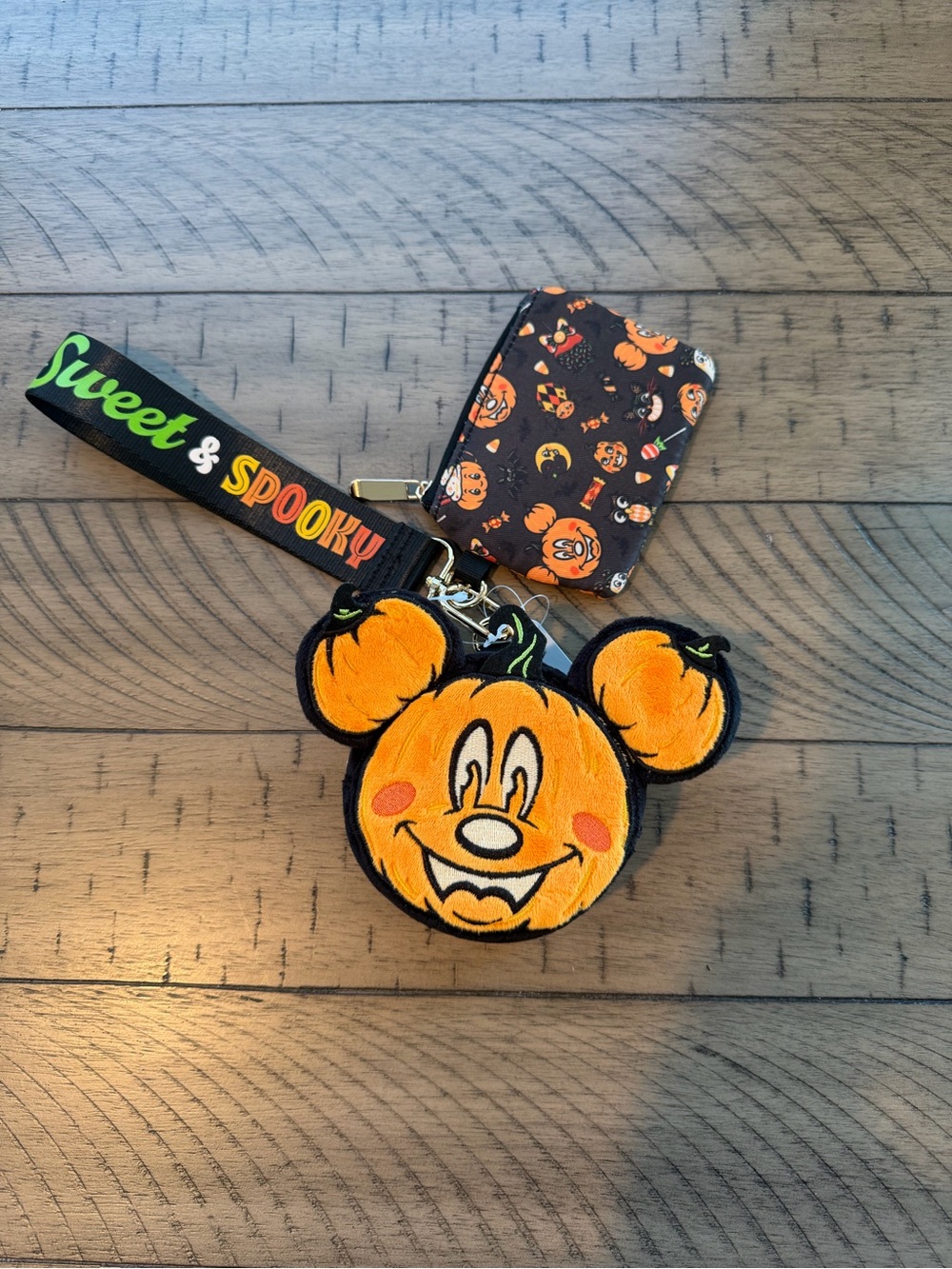 Mickey Mouse Halloween Wristlet Set